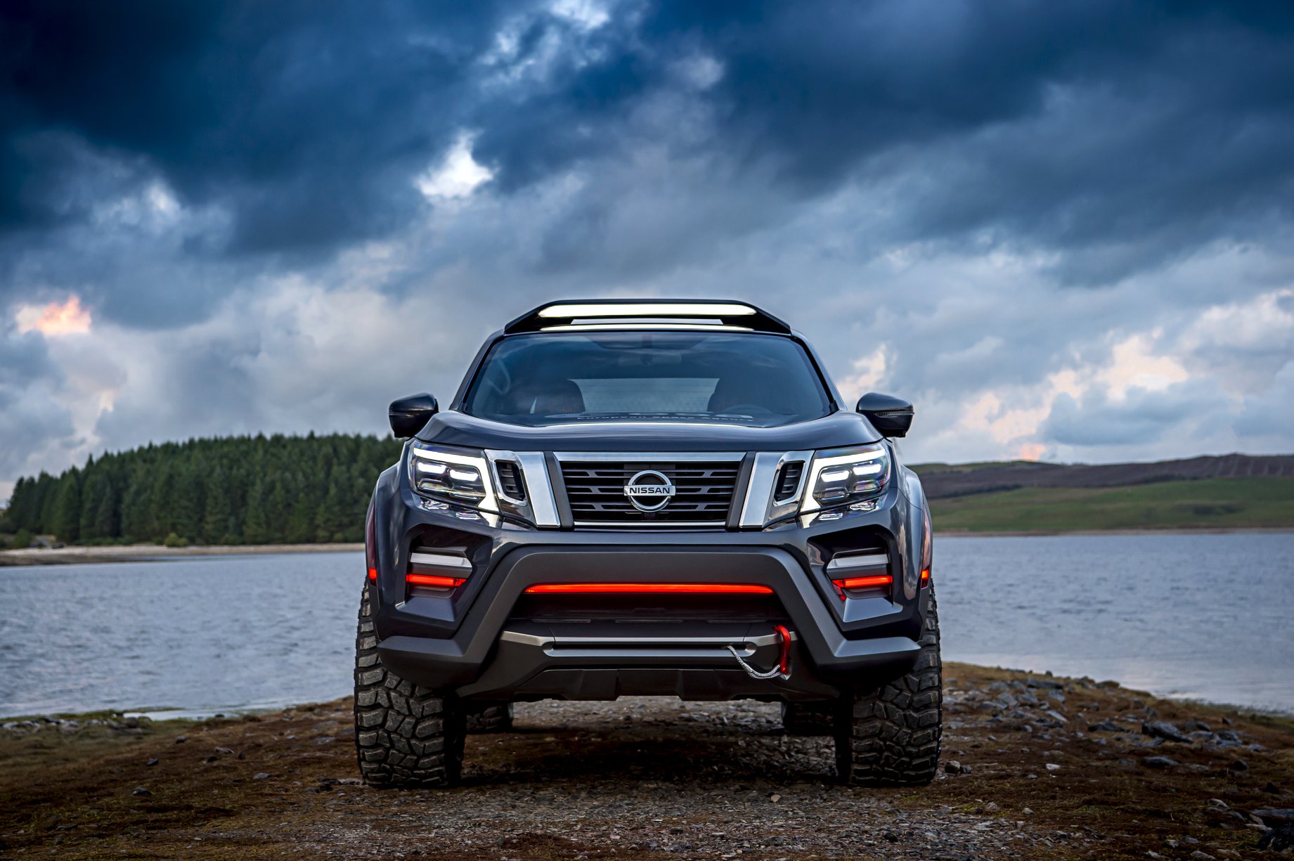 „NISSAN“ PRISTATO MOBILIĄ KOSMOSO OBSERVATORIJĄ: „NISSAN NAVARA DARK SKY“ KONCEPCINĮ AUTOMOBILĮ